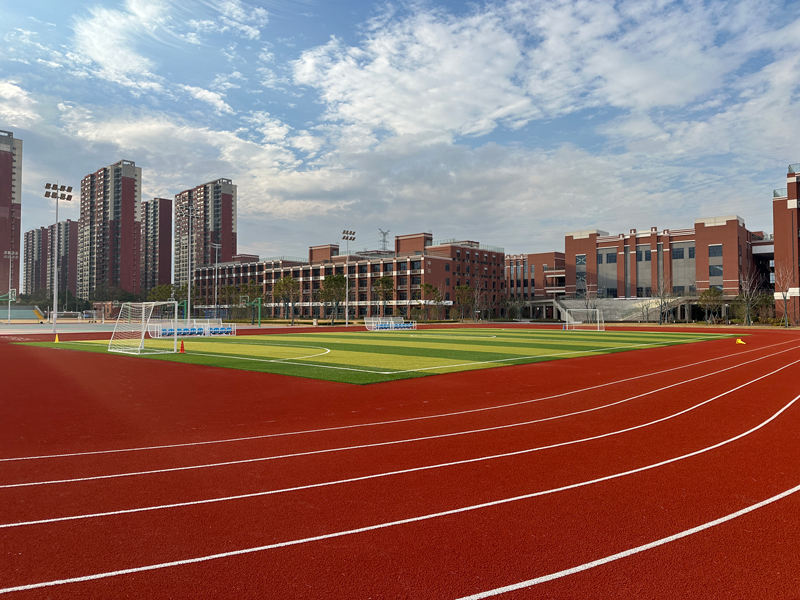 13mm 透气型 EPDM塑胶场地地面