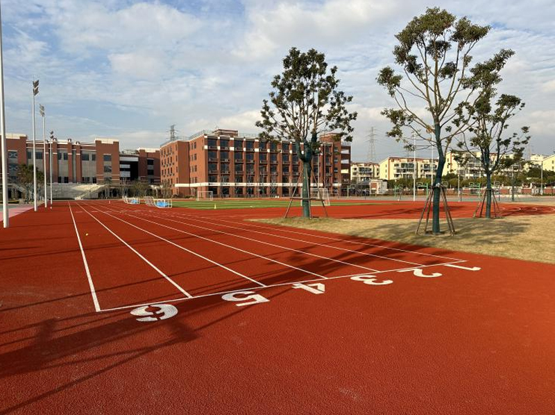 塑胶跑道在建设中遇到的问题