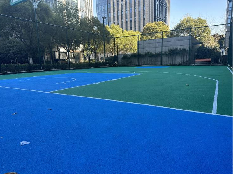 是什么决定塑胶篮球场铺装质量